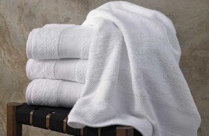 Tenyata 5 Kebiasaan Saat Mandi Ini Berdampak Buruk Bagi Kulit, loh!