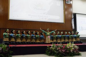 Penampilan Tari Saman oleh Peserta Tradco 2018