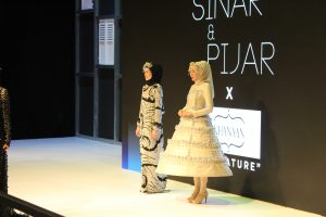 Wardah Fashion Journey Perkenalkan Tren Terbaru di Panggung Mode Muslim Fashion Festival 2018