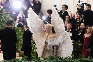 Deretan Fashion Unik yang Mewarnai MET Gala 2018