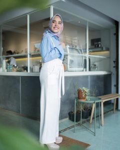 Tak Selalu Harus Kaftan, Ini dia! Pilihan Outfit Saat Lebaran ala deCODE