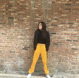 Inspirasi Outfit Simple Ke Kampus untuk Mahasiswi Baru
