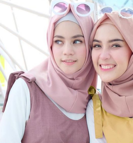Kamu Hijabers Pemula? Yuk, Simak 5 Tips Memilih Bahan Hijab yang Nyaman!