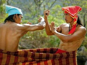 Film Tarung Sarung: Bawakan Tradisi Budaya Suku Bugis, Makassar
