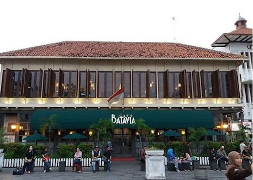 6 Potret Café Batavia di Kota Tua! - deCODE
