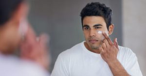 ni Alasan Kenapa Pria Juga Harus Menggunakan Skincare