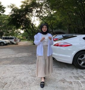 Lihat Inspirasi 5 Style Outfit Hijab ala KOREA ini Yuk!