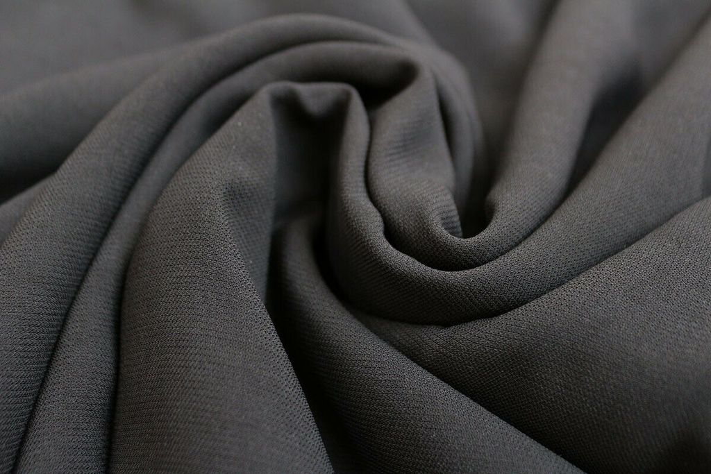 Rekomendasi Jenis Bahan Hijab Segi Empat Terbaik ala deCode