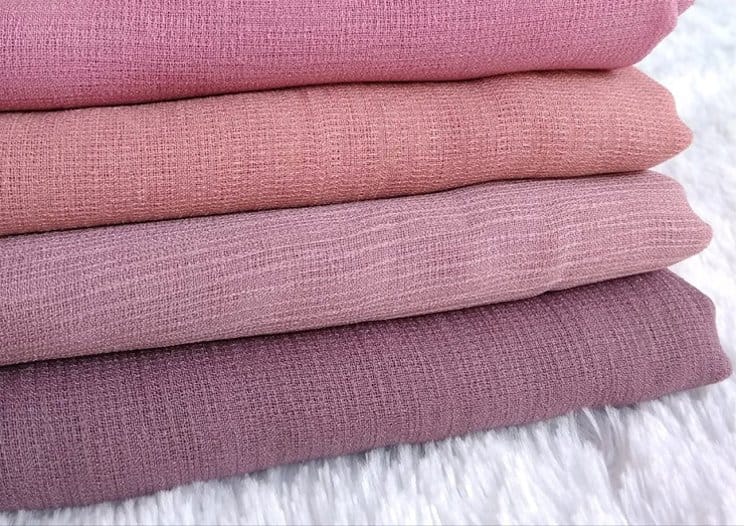 Rekomendasi Jenis Bahan Hijab Segi Empat Terbaik ala deCode