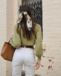 Tampil Cantik dengan Scarf