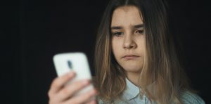 Masih Insecure Karena Media Sosial? Yuk, Simak Artikel Ini