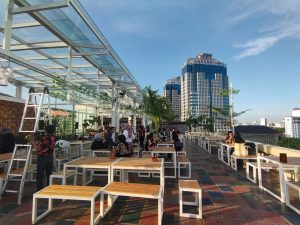 5 Rekomendasi Cafe Rooftop di Jakarta yang Sedang Hits di Tahun 2022